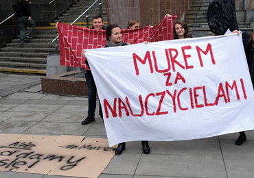 Sondaż: Czy Polacy popierają strajk nauczycieli?
