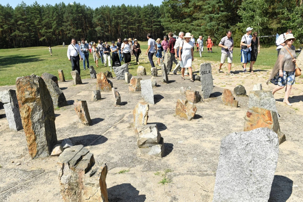 Zaplanowana w dniach od 15 do 30 kwietnia 2019 r. ekshumacja polskich ofiar niemieckiego niewolniczego Obozu Pracy dla Polaków w Treblince I nie odbędzie się - poinformowała rzeczniczka prasowa Prokuratury Krajowej Ewa Bialik.