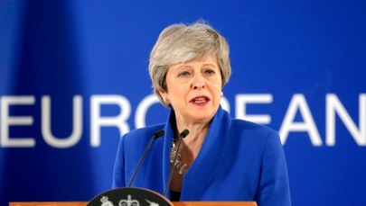 Hammond: May nie poda się do dymisji przed zakończeniem brexitu