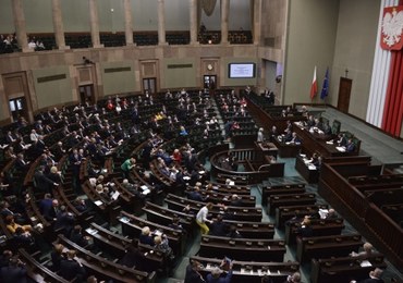 Sondaż: Spora przewaga PiS-u nad PO