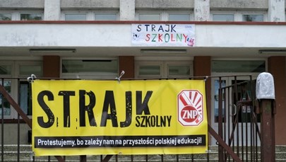 Strajk nauczycieli, egzaminy ósmoklasistów i kampania wyborcza w tle
