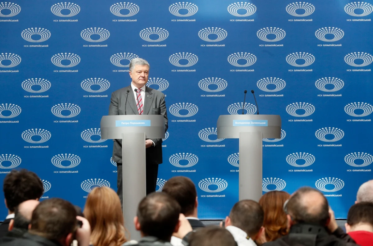 Kandydat na prezydenta Ukrainy Wołodymyr Zełenski, który uzyskał największe poparcie w I turze wyborów prezydenckich, nie przybył w niedzielę na debatę ze swoim rywalem, urzędującym szefem państwa Petrem Poroszenką.