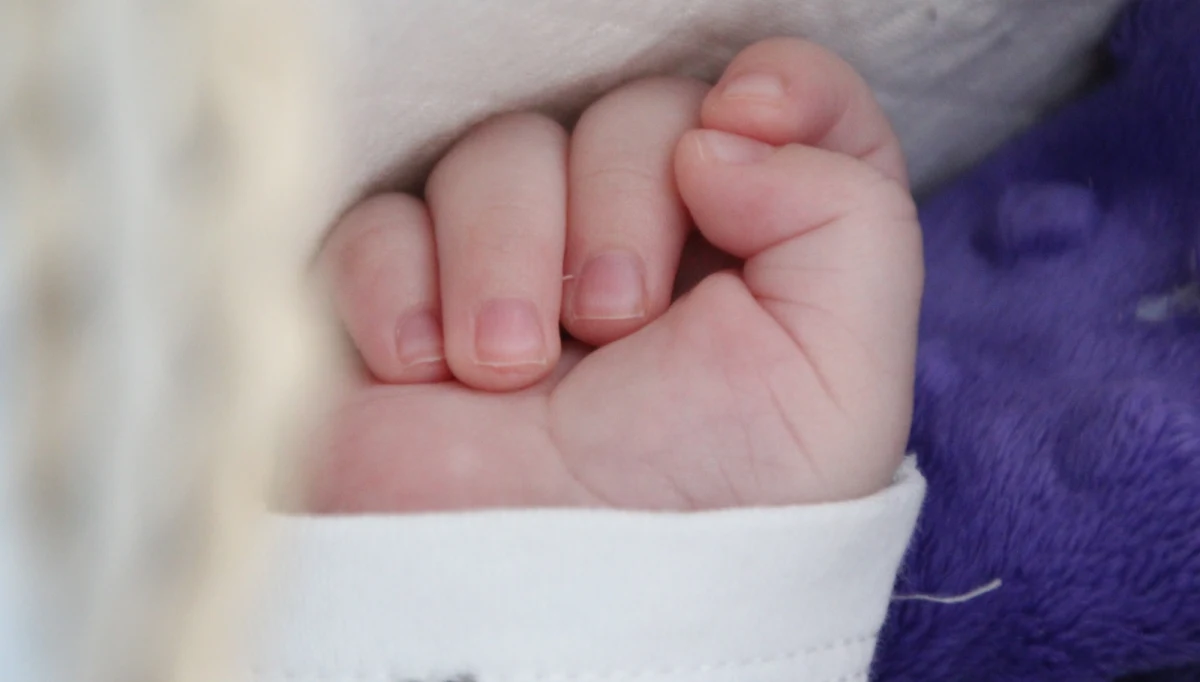 ​Są tymczasowe areszty dla rodziców, którzy mieli bić swoje 4-miesięczne dziecko. Kiedy chłopiec trafił do szpitala w Katowicach, badający go lekarz zauważył ślady maltretowania i zawiadomił policję.