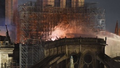 Prokuratura: Pożar Notre Dame wzniecony prawdopodobnie przypadkowo