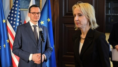 Spór między kancelarią premiera i minister Czerwińską. Chodzi o „piątkę PiS”