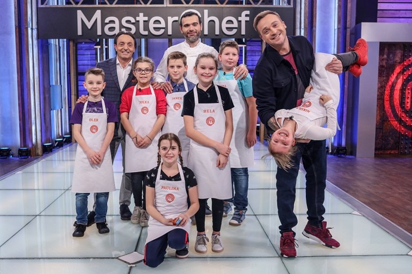 Takiego jurora w historii polskich edycji "MasterChefa Juniora" jeszcze nie było! W ćwierćfinałowym odcinku kucharze będą mieli okazję spotkać się z szefem kuchni wyróżnionym prestiżową gwiazdką Michelin. Jakie wyzwanie dla zawodników przygotuje Andrea Camastra?