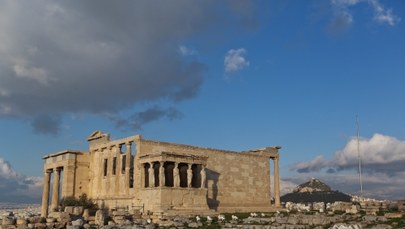 Piorun uderzył w Akropol. Cztery osoby ranne