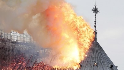 Pożar Notre Dame. Śledczy: Przyczyną prawdopodobnie zwarcie elektryczne