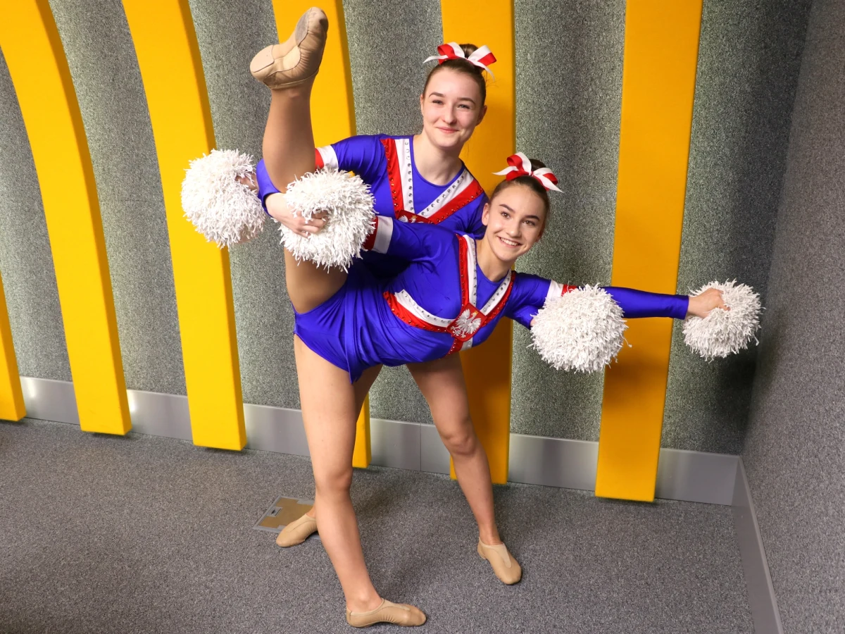 Młode, zdolne, zdeterminowane i pełne pasji. Dominika Brożek i Joanna Ostręga - duet z Tarnowa - już po świętach wezmą udział w Mistrzostwach Świata Cheerleaders w Orlando na Florydzie. Życzymy powodzenia i trzymamy kciuki!