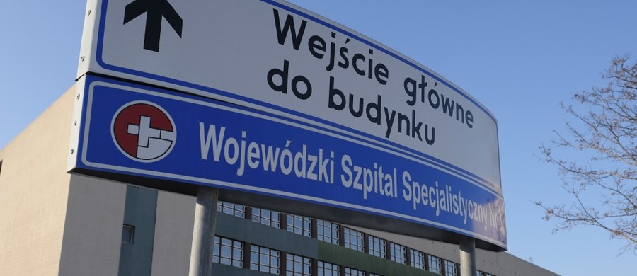 Załoga Wojewódzkiego Szpitala Specjalistycznego w Rybniku chce strajkować. Związkowcy domagają się 800 złotych podwyżki dla pracowników. W placówce zakończyło się kilkudniowe referendum strajkowe. Wzięło w nim udział ponad 60 procent pracowników szpitala. 