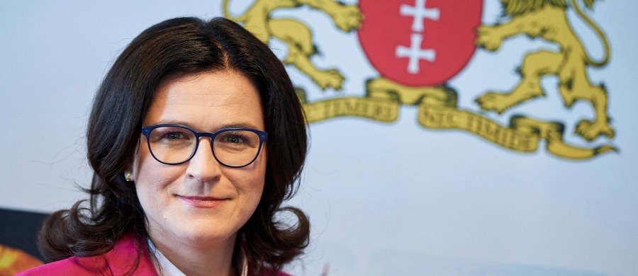 Prezydent Gdańska Aleksandra Dulkiewicz napisała list do premiera Mateusza Morawieckiego. Jego tematem jest strajk nauczycieli. "Zapowiedź dalszych negocjacji w dwa dni po przewidzianym przepisami terminie klasyfikowania uczniów ostatnich klas jest dla nich wyrokiem. Dlatego należy działać szybko" - oceniła. 