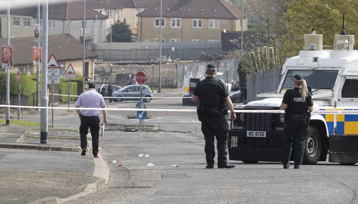 ​Dwóch nastolatków zostały zatrzymanych przez północnoirlandzką policję w związku z zabójstwem dziennikarki Lyry McKee.