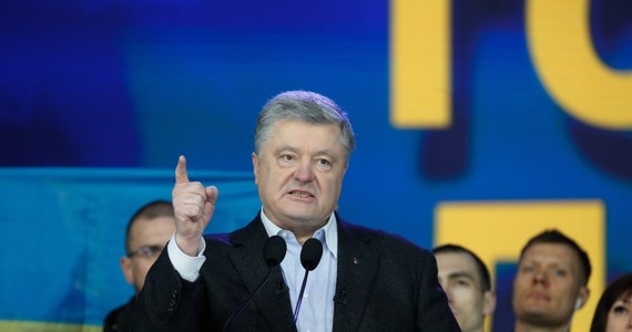 Prezydent Ukrainy Petro Poroszenko, który w II turze wyborów prezydenckich walczy o reelekcję z showmanem Wołodymyrem Zełenskim, w niedzielę najprawdopodobniej pożegna się ze stanowiskiem. Sondaże dają mu jedynie ok. 20 proc. poparcia.