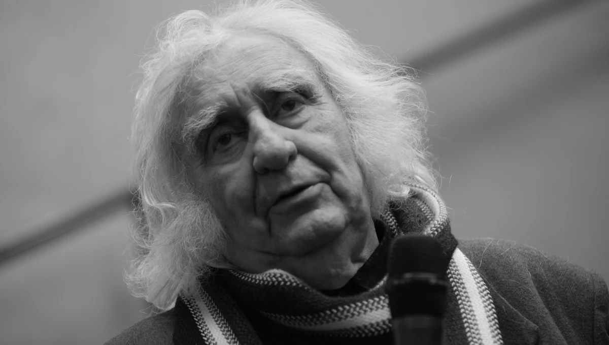 Nie żyje Stanisław Jędryka. Miał 85 lat. Był twórcą popularnych filmów i seriali takich jak "Do przerwy 0:1", "Podróż za jeden uśmiech" i "Stawiam na Tolka Banana". O śmierci reżysera poinformowało na swojej stronie Stowarzyszenie Filmowców Polskich.