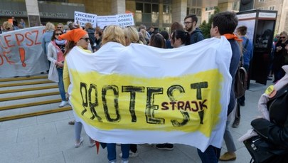 Prezydenci miast: Nauczyciele dostaną pieniądze za strajk