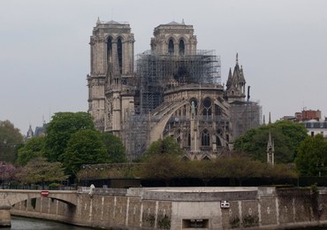 Dlaczego pracownicy Notre Dame zignorowali pierwszy alarm przeciwpożarowy?