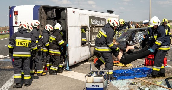 Autostrada A1 w kierunku Gdańska na odcinku od węzła Włocławek Północ do węzła Ciechocinek była przez kilka godzin zablokowana z powodu ćwiczeń ratowniczych. Po godzinie 14 autostrada została odblokowana.
