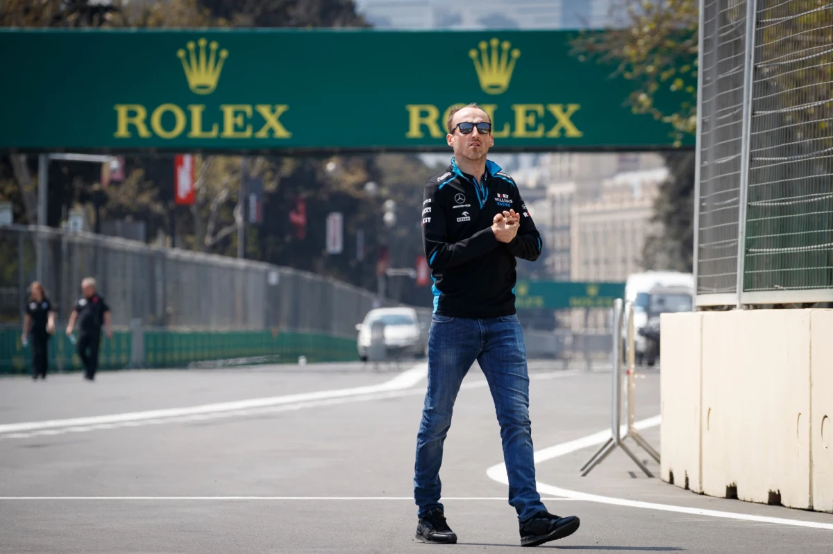 Robert Kubica z Williamsa przed niedzielnym wyścigiem Formuły 1 o Grand Prix Azerbejdżanu przyznał, że jego zespół dzieli zbyt dużo od innych teamów, by myśleć o zdobywaniu punktów w klasyfikacji mistrzostw świata. "To będzie praktycznie niemożliwe" - przyznał polski kierowca.