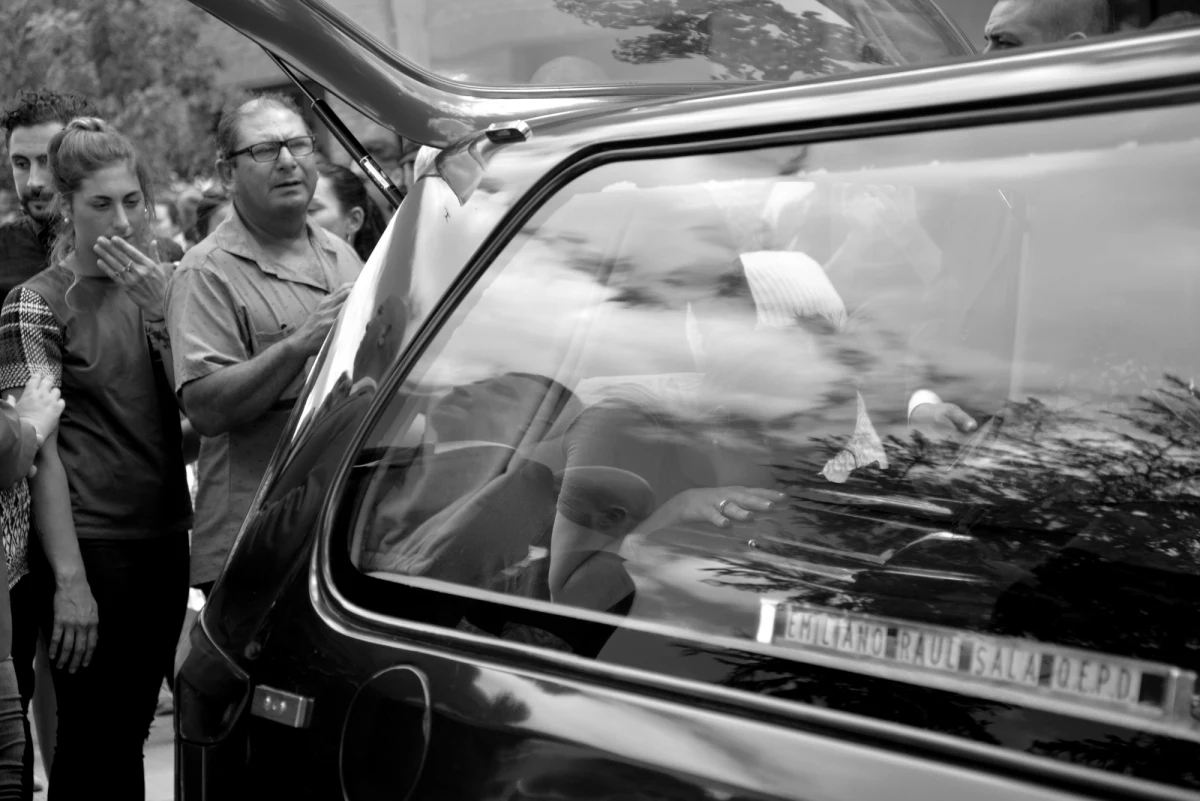 ​Ponad trzy miesiące po śmierci syna Emiliano zmarł ojciec piłkarza Horacio. Jak poinformowały argentyńskie media, przyczyną zgonu był zawał.