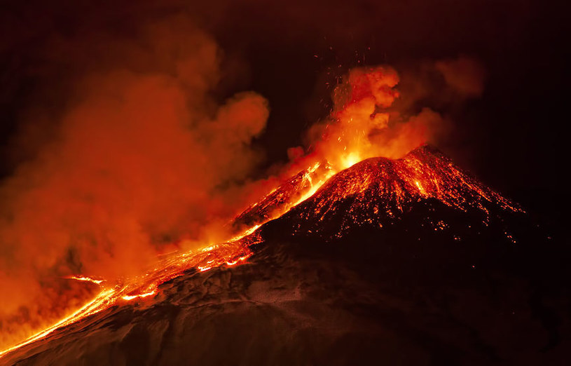 Nie trzeba być ekspertem, żeby mieć świadomość tego, że wiercenie w zboczu wulkanu to nie tylko ambitny, ale i ekstremalnie ryzykowny pomysł. Dlaczego naukowcy tak bardzo liczą na jego realizację?