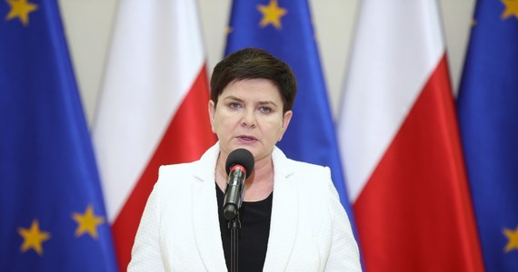 "W tym momencie polskiej szkole potrzebny jest spokój, wyciszenie emocji i próba szukania porozumienia" – tak wicepremier Beata Szydło skomentowała rekomendację ZNP dotyczącą strajku włoskiego.