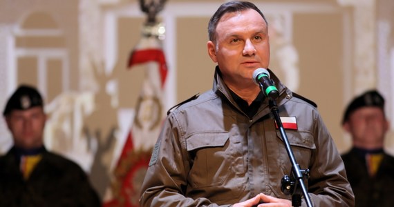 Prezydent Andrzej Duda mianował czterech oficerów Wojska Polskiego na pierwszy stopień generalski - poinformowało we wtorek Biuro Bezpieczeństwa Narodowego. Akty mianowania zostaną wręczone przez prezydenta w czwartek, 2 maja, podczas obchodów Dnia Flagi.