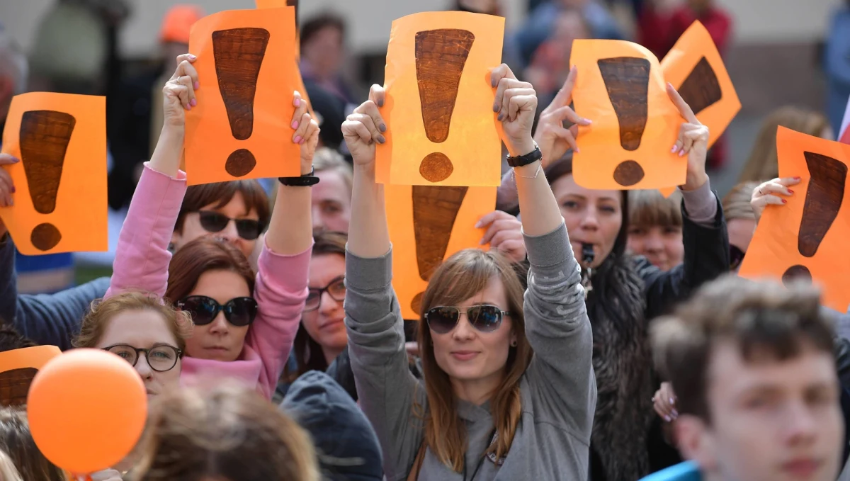 Społeczny komitet strajkowy nadzorujący wypłaty rekompensat z funduszu strajkowego dla nauczycieli podjął decyzję o wstrzymaniu pomocy finansowej dla tych, którzy nie są członkami Związku Nauczycielstwa Polskiego.