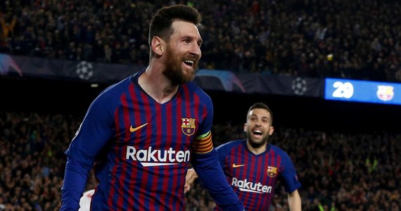 Media w Anglii nie dają większych szans Liverpoolowi na awans do finału piłkarskiej Ligi Mistrzów po tym, jak "The Reds" przegrali z Barceloną na Camp Nou 0:3. "Wielki Lionel Messi wbił rywalom sztylet w serce" - napisano o zdobywcy dwóch goli w środowy wieczór.