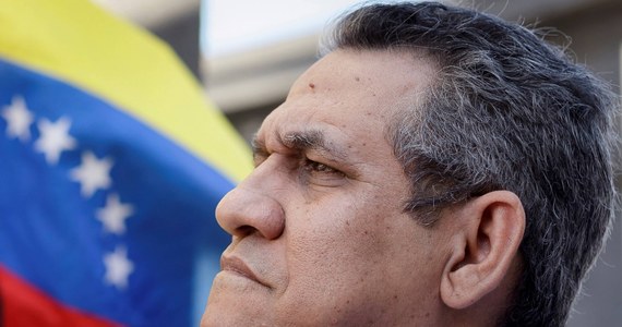 „Nie zawaham się przed aresztowaniem i osądzeniem "zdrajców", którzy stali za wtorkowym nieudanym "kryminalnym puczem wojskowym" – powiedział prezydent Wenezueli Nicolas Maduro, do kilku tysięcy swoich zwolenników, zgromadzonych przed pałacem prezydenckim Miraflores z okazji święta 1 maja.