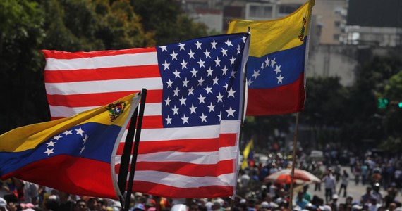 Szef parlamentu i przywódca wenezuelskiej opozycji Juan Guaido wezwał do przeprowadzenia strajku generalnego, który nazwał "operacją unia wolności". Zapewnił, że będzie organizował protesty aż "położą one kres uzurpacji" władzy przez prezydenta Nicolasa Maduro.