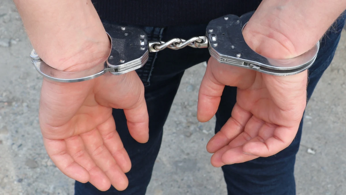 ​Indonezyjski sąd skazał Polaka Jakuba S. na 5 lat pozbawienia wolności za "zdradę" - informuje agencja Associated Press. Według indonezyjskiej prokuratury Polak miał związki z papuaskimi separatystami. Jakub S. nie przyznaje się do winy.