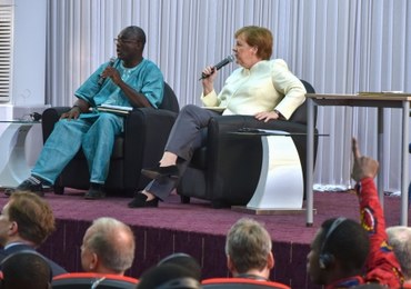 Media o podróży Merkel do Afryki: Polityka pozorów