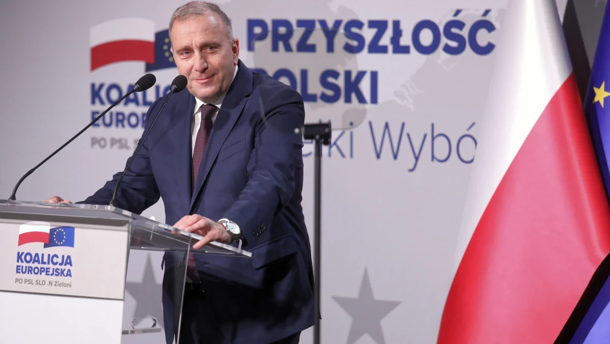 „Program Koalicji Europejskiej w wyborach do PE, to 100 mld zł więcej niż jest w stanie wynegocjować rząd PiS - 100 mld więcej dla Polaków i dla Polski” - podkreślił szef PO Grzegorz Schetyna w Białymstoku. Według niego, stawką eurowyborów są pieniądze dla naszego kraju na kolejną dekadę.