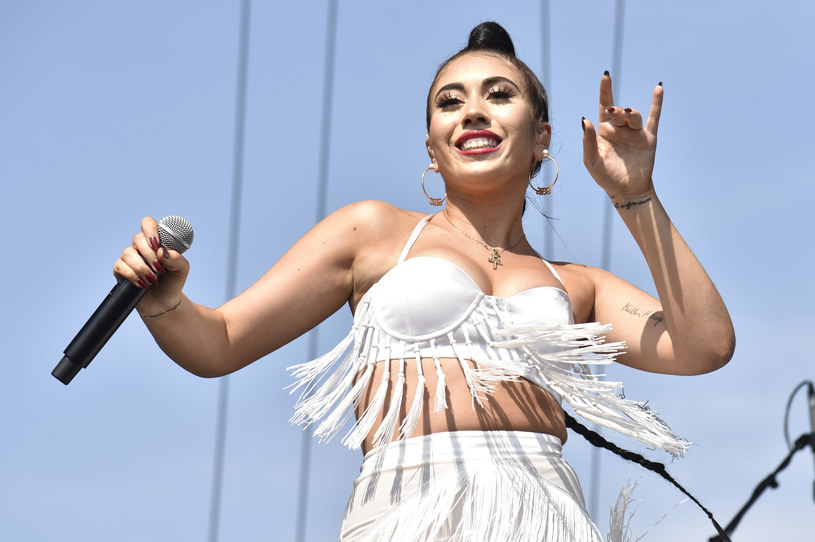 Kolumbijska wokalistka Kali Uchis niedawno rozpoczęła trasę koncertową. Z tej okazji latynoska gwiazda udostępniła na Instagramie zdjęcia z koncertu w Nowym Jorku, który odbył się 3 maja.
