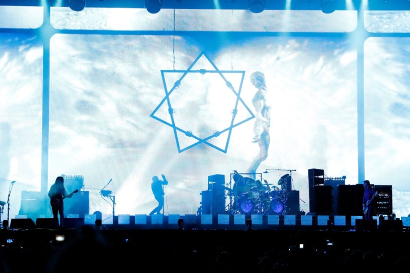 Amerykańska grupa Tool podczas festiwalu Welcome to Rockville 2019 zaprezentowała po raz pierwszy nowe utwory "Descending" i "Invicible", które prawdopodobnie pochodzą z nowej płyty.