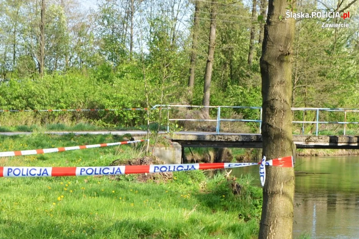 Policja odnalazła matkę noworodka, którego ciało kilka dni temu odkryto w rzece niedaleko Szczekocin w Śląskiem. Matką jest 17-latka, która mieszka w małej miejscowości w powiecie zawierciańskim.
