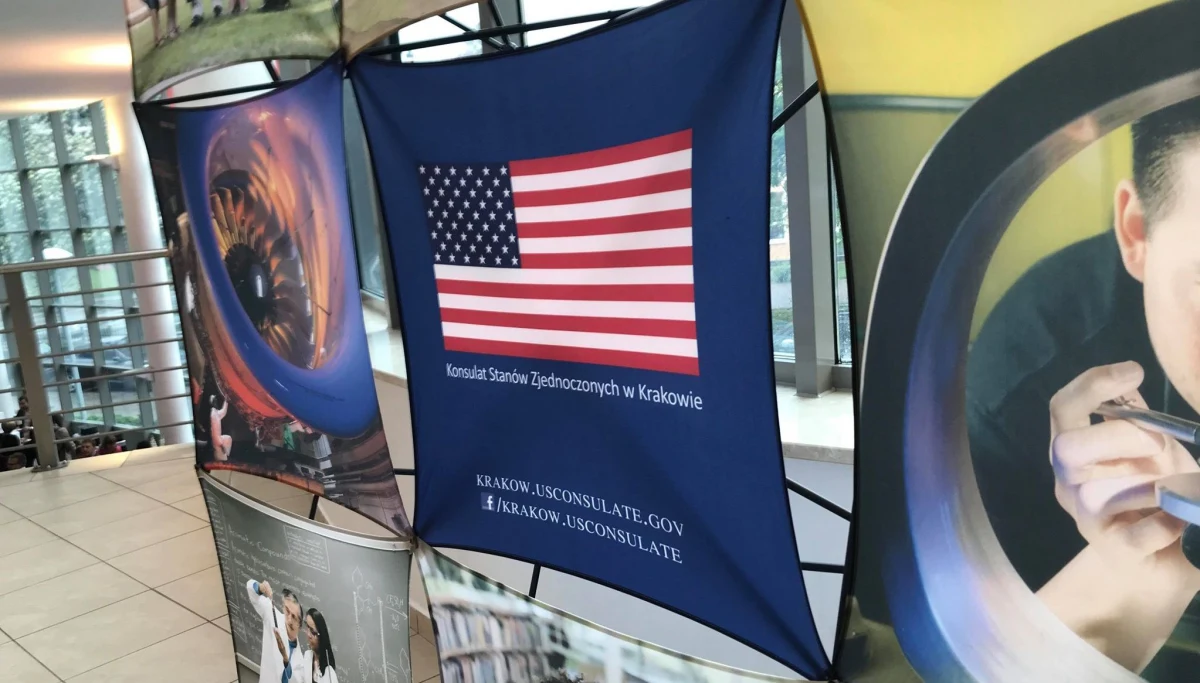 Wielka konferencja Polsko-Amerykański Most Innowacji po raz pierwszy odbywa się we Wrocławiu. To wydarzenie dla osób pasjonujących się rozwojem technologii i współpracy nauki z biznesem.