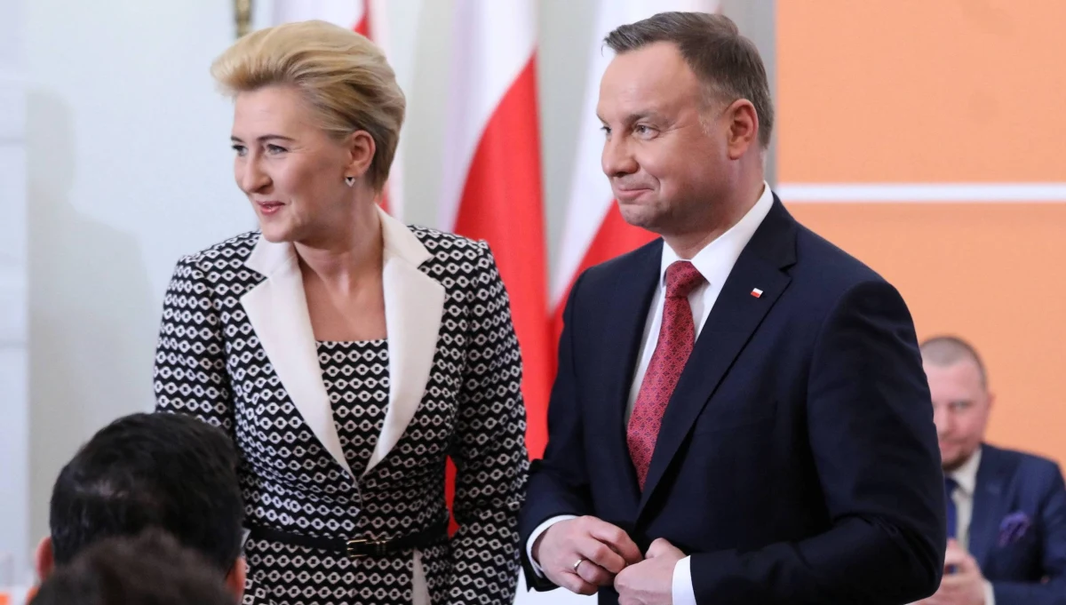 ​Prezydent Andrzej Duda oraz pierwsza dama Agata Kornhauser-Duda otrzymali oficjalne zaproszenie do złożenia wizyty w Białym Domu w czerwcu - powiedział PAP szef gabinetu prezydenta Krzysztof Szczerski.