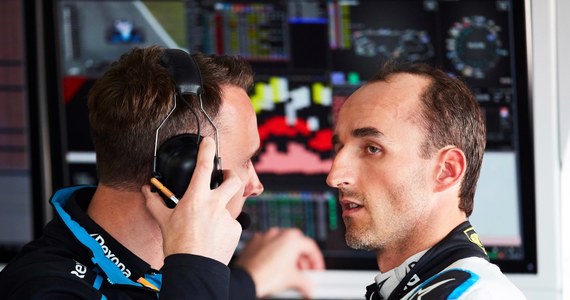 Obrońca tytułu mistrza świata Formuły 1 Brytyjczyk Lewis Hamilton (Mercedes GP) był najszybszy na trzecim treningu przed niedzielnym wyścigiem o Grand Prix Hiszpanii w Barcelonie. Robert Kubica i George Russell (Williams) byli najsłabsi w stawce 20 kierowców.