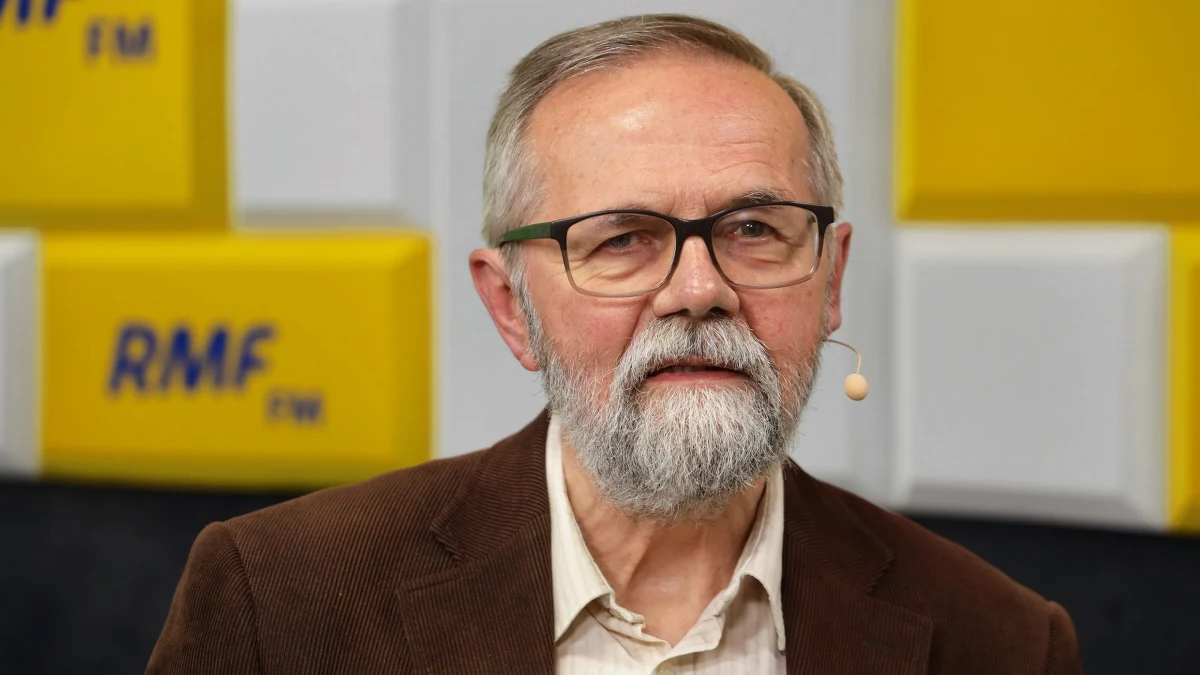 "Chciałbym, żeby był to moment namysłu przez sam Kościół, co zrobić w tej sprawie. Chyba nie zrobią tego, co być może rozwiązywałoby trochę te problemy, tzn. nie zrezygnują z celibatu. To jest taki kamień u szyi Kościoła, który - moim zdaniem - albo będzie prowadził do tego, że nie będzie tzw. powołań, albo będą skandale" - tak prof. Ryszard Bugaj odpowiedział w Popołudniowej rozmowie w RMF FM na pytanie o to, czego spodziewa się po społecznym poruszeniu i debacie nt. pedofilii w Kościele, jakie wywołał film dokumentalny braci Sekielskich "Tylko nie mów nikomu".