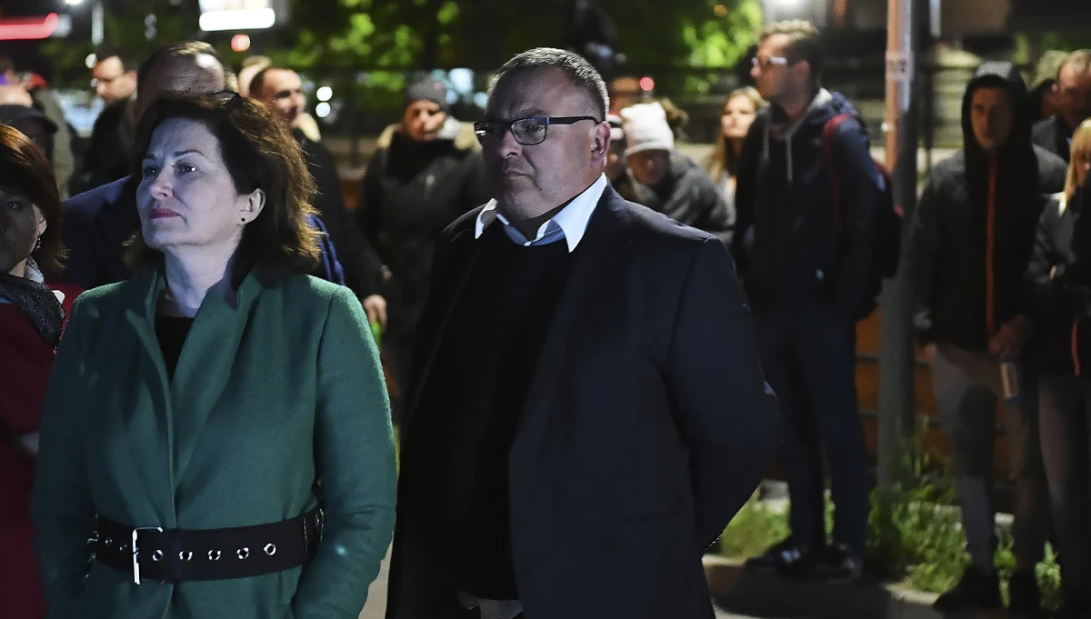 "Mam poczucie, że to, co się wydarzyło, jest ważne. I że ten film jest większym dobrem" - tak o reakcjach na film braci Tomasza i Marka Sekielskich "Tylko nie mów nikomu" mówi w rozmowie z Onetem jeden z bohaterów obrazu Marek Mielewczyk. Wspomina, że najbardziej wzruszyła go reakcja rodziny.