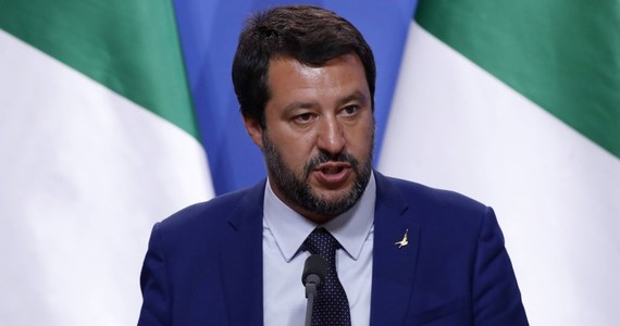 Lider współrządzącej Włochami Ligi, wicepremier Matteo Salvini powiedział, że rząd gotów jest przekroczyć unijny limit deficytu budżetowego wynoszący 3 proc. PKB, jeśli miałoby to doprowadzić do spadku poziomu bezrobocia w kraju. 