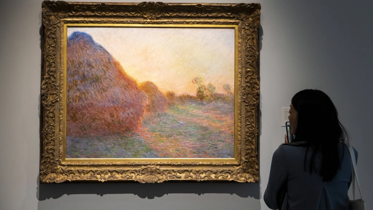 Za 110,7 mln dolarów sprzedano we wtorek w Nowym Jorku obraz francuskiego malarza Claude'a Moneta z cyklu "Meules" (Stogi). Według Sotheby's, organizatora aukcji, to rekordowa suma za dzieło tego artysty i w ogóle impresjonisty.