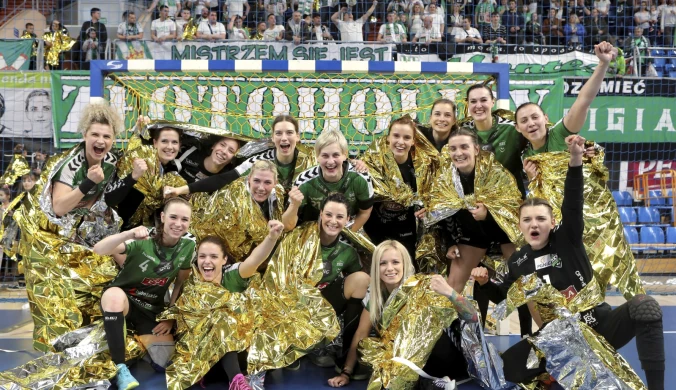 Ekstraklasa piłkarek ręcznych. Zwycięstwa Zagłębia i Kościerzyny