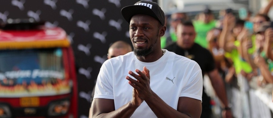 Usain Bolt - legendarny jamajski sprinter - otworzył w Paryżu wypożyczalnię elektrycznych hulajnóg. Bolt jest współwłaścicielem firmy Bolt Mobility, która w stolicy Francji odda do użytku 450 takich pojazdów.