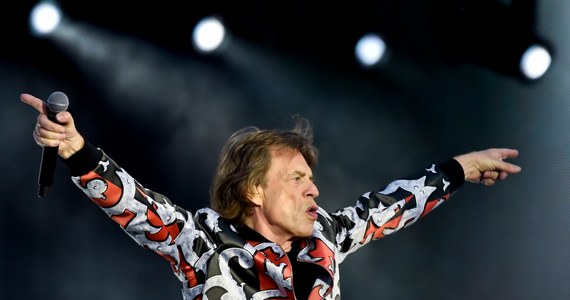 Można by powiedzieć: wygląda zupełnie jak... Mick Jagger. Ale to jest... Mick Jagger! Lider The Rolling Stones najwyraźniej wraca do formy.