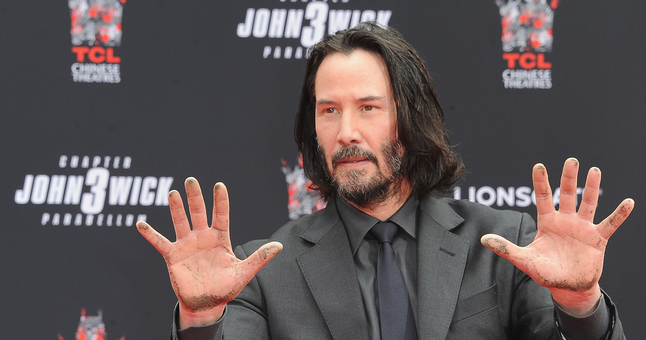 Keanu Reeves, gwiazda serii "Matrix" i "John Wick", ma negocjować rolę złoczyńcy w "The Eternals". Przewiduje się, że film wejdzie do kin w 2020 roku. 