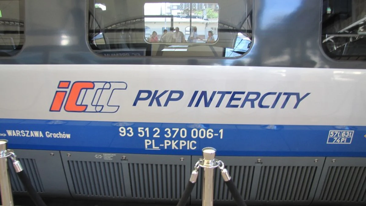 Nawet do poniedziałku pasażerowie nie będą mogli kupić biletów PKP InterCity na wszystkie podróże po 9 czerwca. 