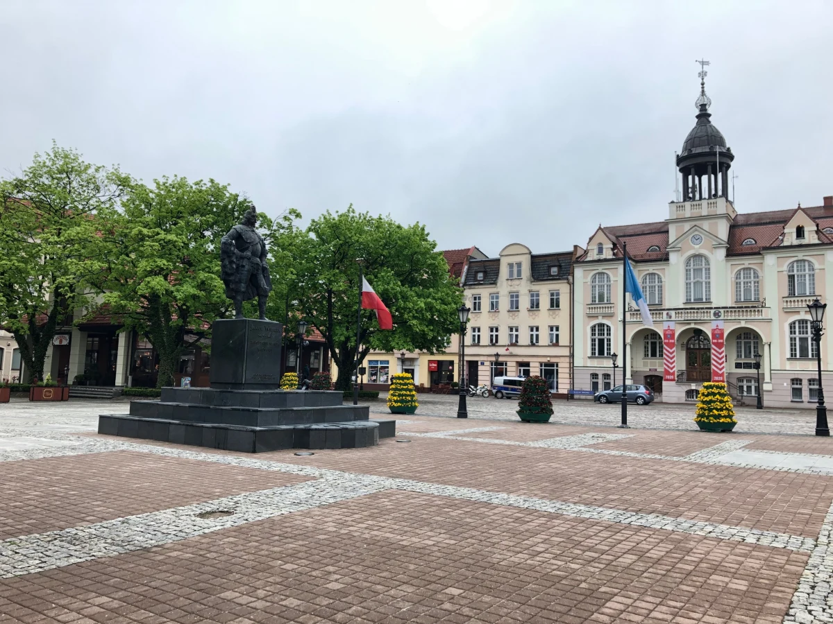 Nazywane jest duchową stolicą Kaszub. To pięknie położone, niespełna 50-tysięczne miasto w Pomorskiem, niedaleko Trójmiasta. Co wspólnego ma z Jerozolimą? A co z Gwiezdnymi Wojnami? Wejherowo było Twoim Miastem w Faktach RMF FM.