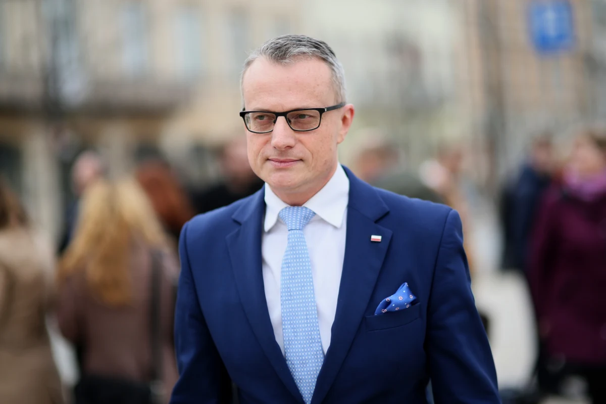 Fakt, że incydent w Tel Awiwie został upubliczniony i skomentowany przez najwyższe osobistości w państwie świadczy, że rządzące środowiska polityczne postanowiły zagrać „kartą żydowską” w przededniu wyborów - uważają przedstawiciele Konfederacji Ambasadorów RP w otwartym liście. Jego treść cytuje portal Onet.